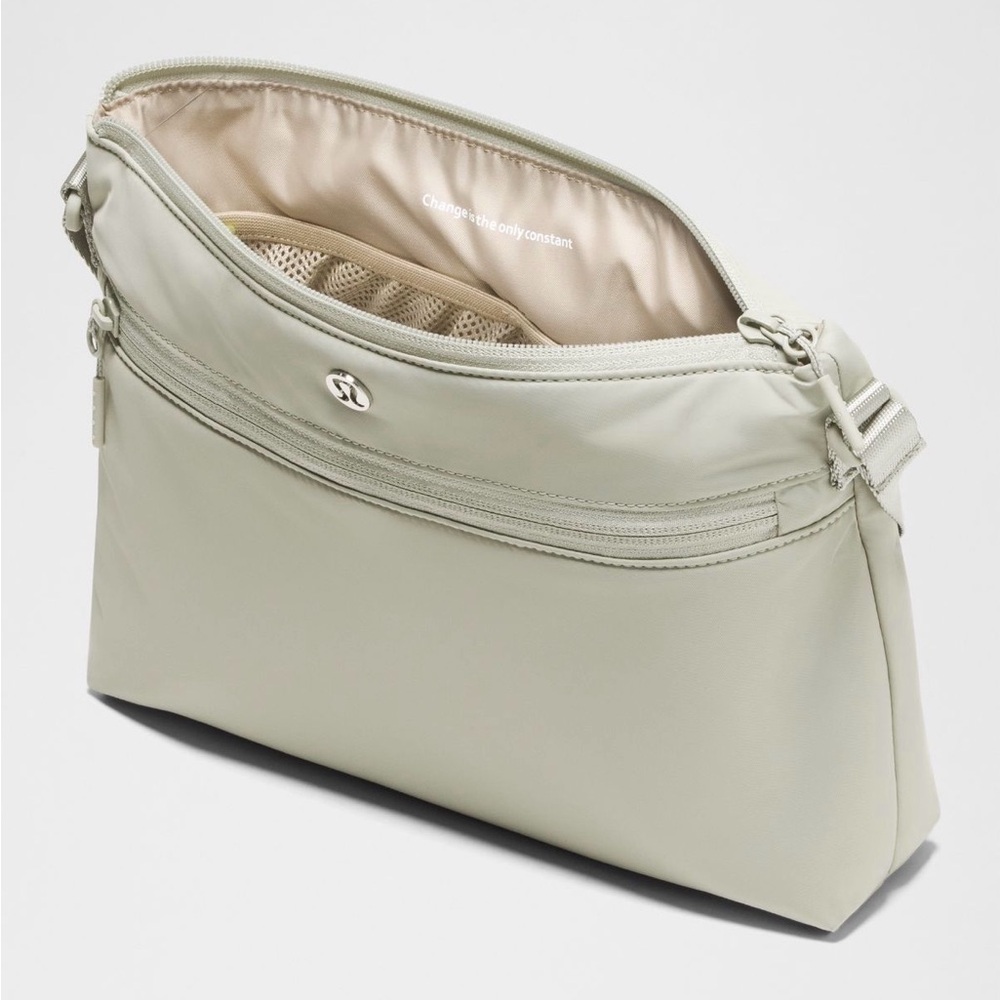 New Lululemon Crossbody